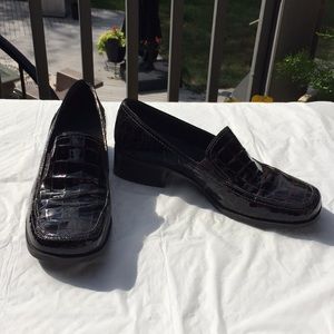 White Mt brown Croc Print Leather Loafers Shoes Size 7.5